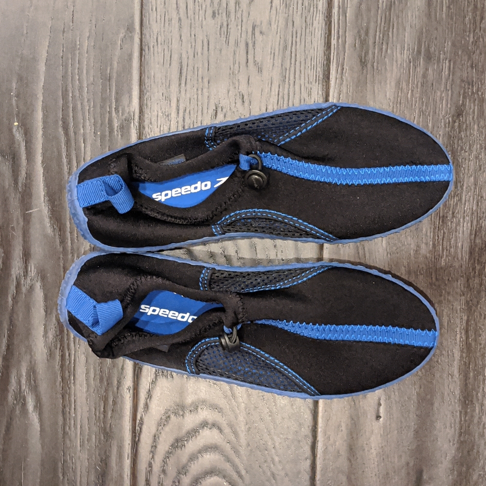 Speedo, swimming shoes, NWOT, never worn